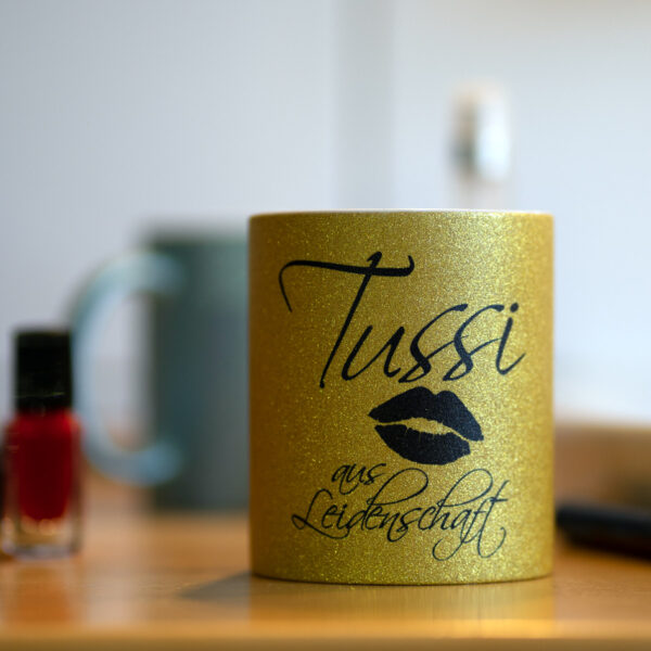 Tussi_Go_1200