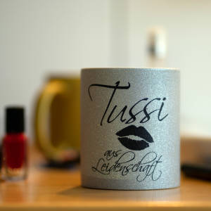 Tussi_Si_1200
